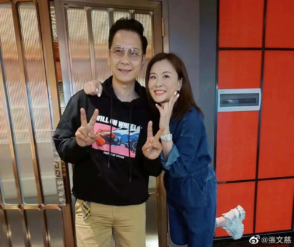 陈启泰夫妇与张文慈齐聚内地,亿万网红富翁罕露面_陈懿恒_山本_观众