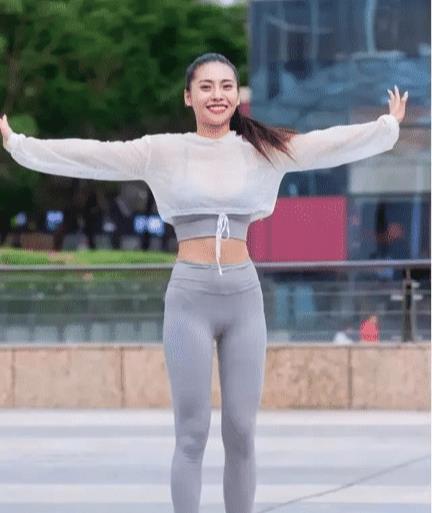 高腰提臀弹力紧身裤,紧身类型更显凹凸有致,简约又韵味十足_运动_灰色