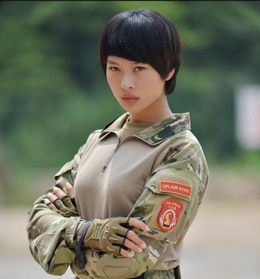 《特种兵之火凤凰》10位演员现状,女主一个没红,配角逆袭火了_程愫