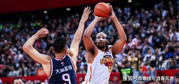 廣東男籃輸給深圳，揭露奪冠隱患，三名球員表現糟糕，需承擔責任