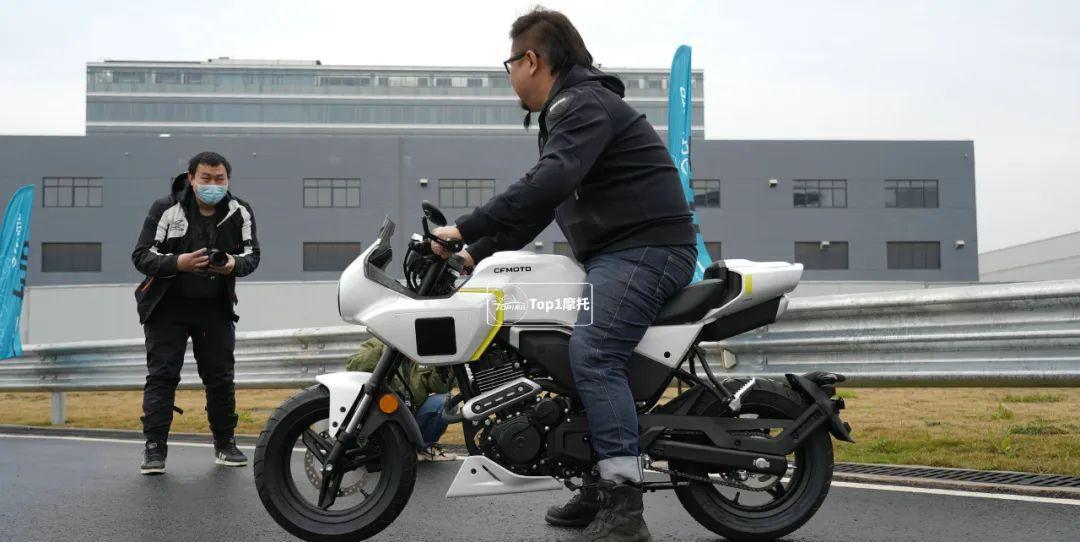 万元级复古迷你-春风xo狒狒赛车手实拍,更讨妹子喜欢_搜狐汽车_搜狐网