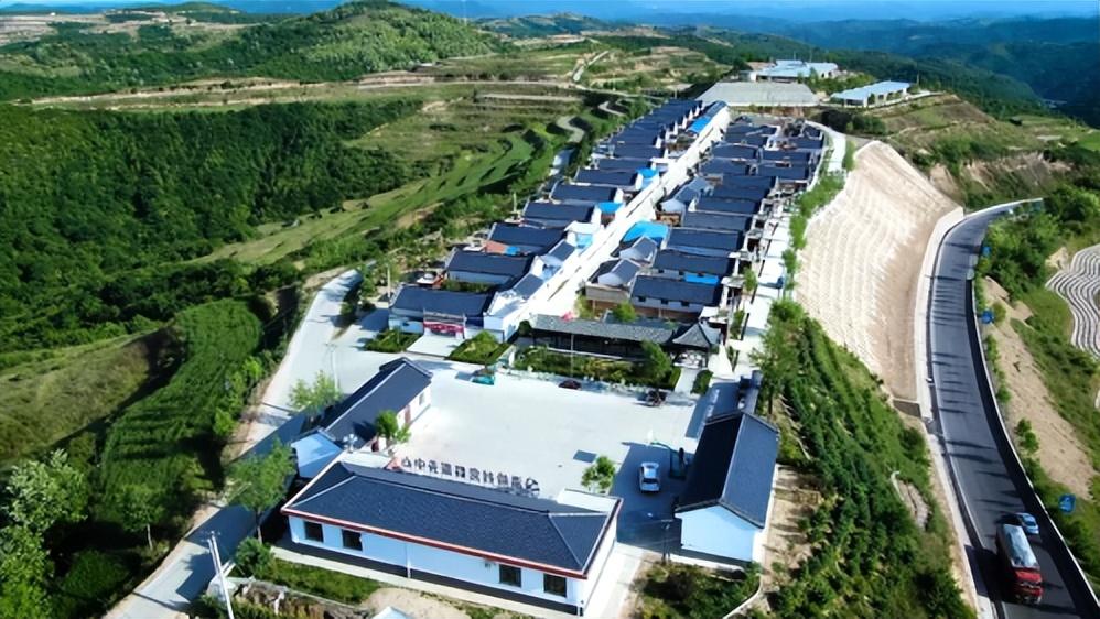 崆峒区农业农村局:常抓整治扮"亮颜" 人居环境上"台阶"_工作_培训