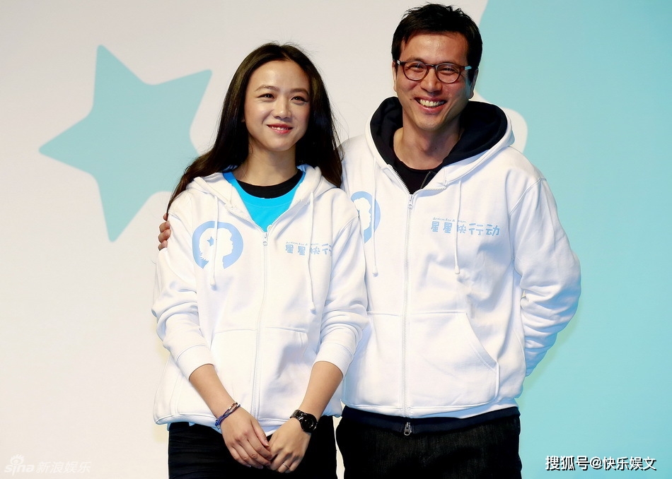 打扮朴素难掩气质,面色憔悴身高抢眼_金泰勇_老公_浙江