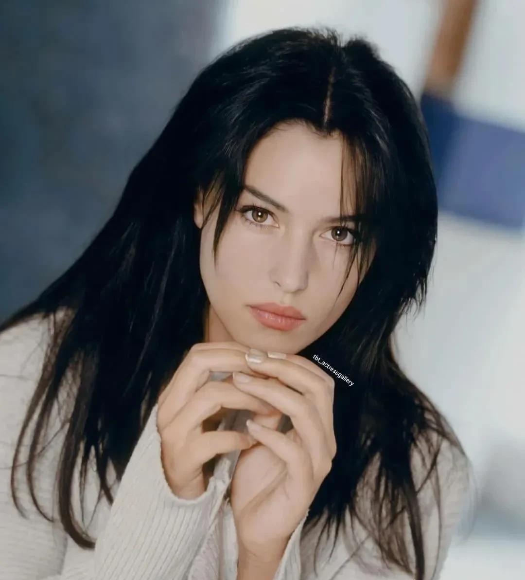 莫妮卡61贝鲁奇:意大利国宝级性感女神,她的美不仅仅是传说_电影_一