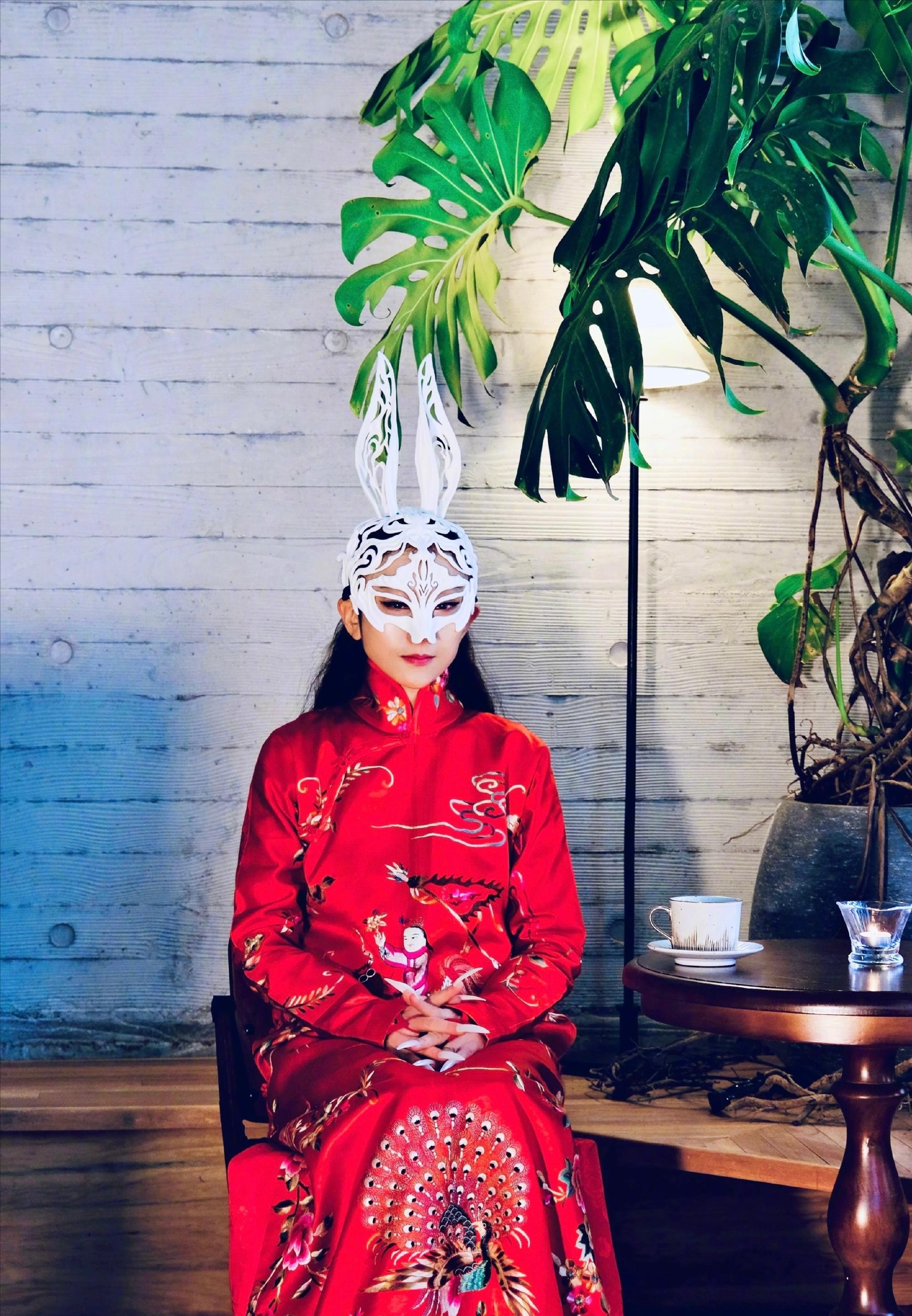 杨丽萍舞蹈被批不纯,男女贴在一起乱蹭,模仿孔雀交媾67毫无美感