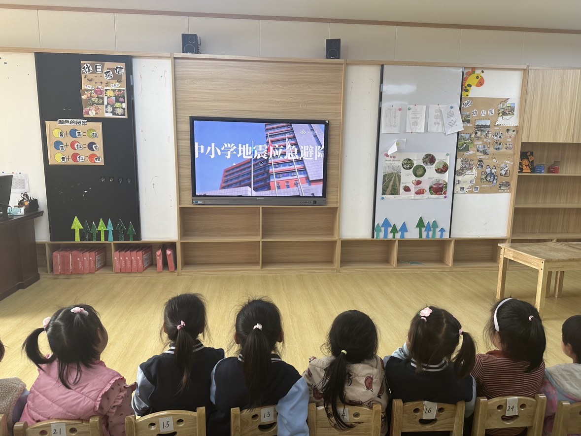 预防学生欺凌，呵护身心健康