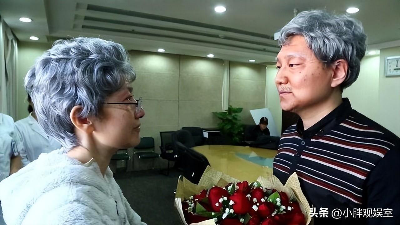 6年前35岁女孩给自己办追悼会,含笑告别亲友,她丈夫现状如何_王越