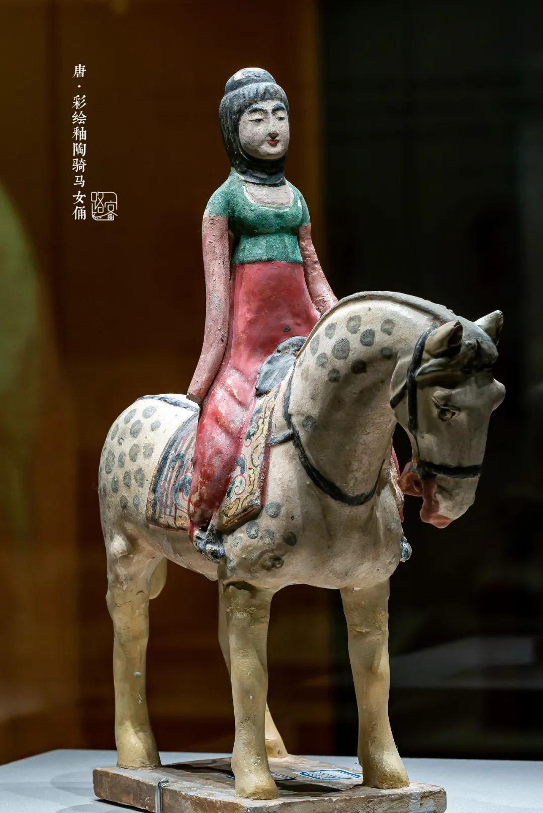 气象长安-拉风敞篷车自驾游:靓装露面出行女俑_金乡县_大唐_花月