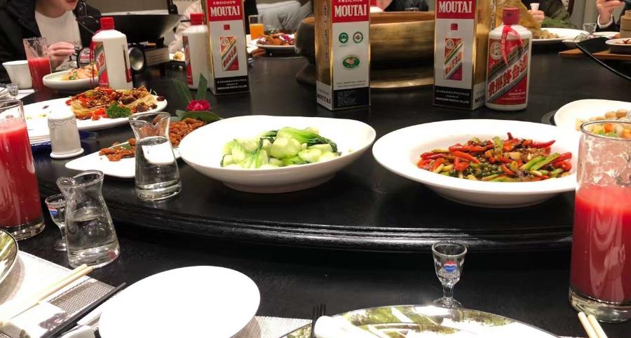 江浙一大"怪闻",高档酒局要喝茅台,而低端酒局却不见黄酒?