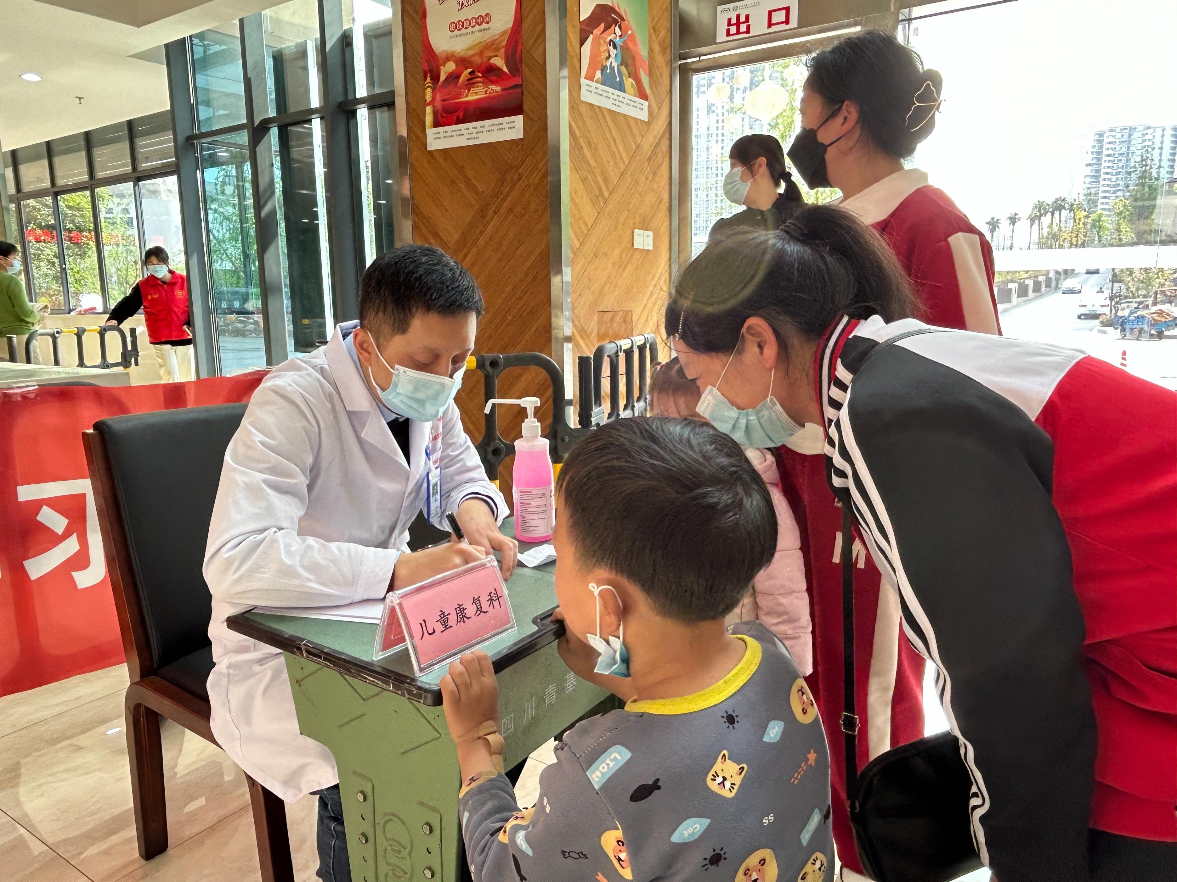 西苑医院帮忙挂号陪同看病儿童就医全程看护,家长省心无忧的简单介绍 西苑医院帮忙挂号陪同看病儿童就医全程看护,家长省心无忧的简单介绍