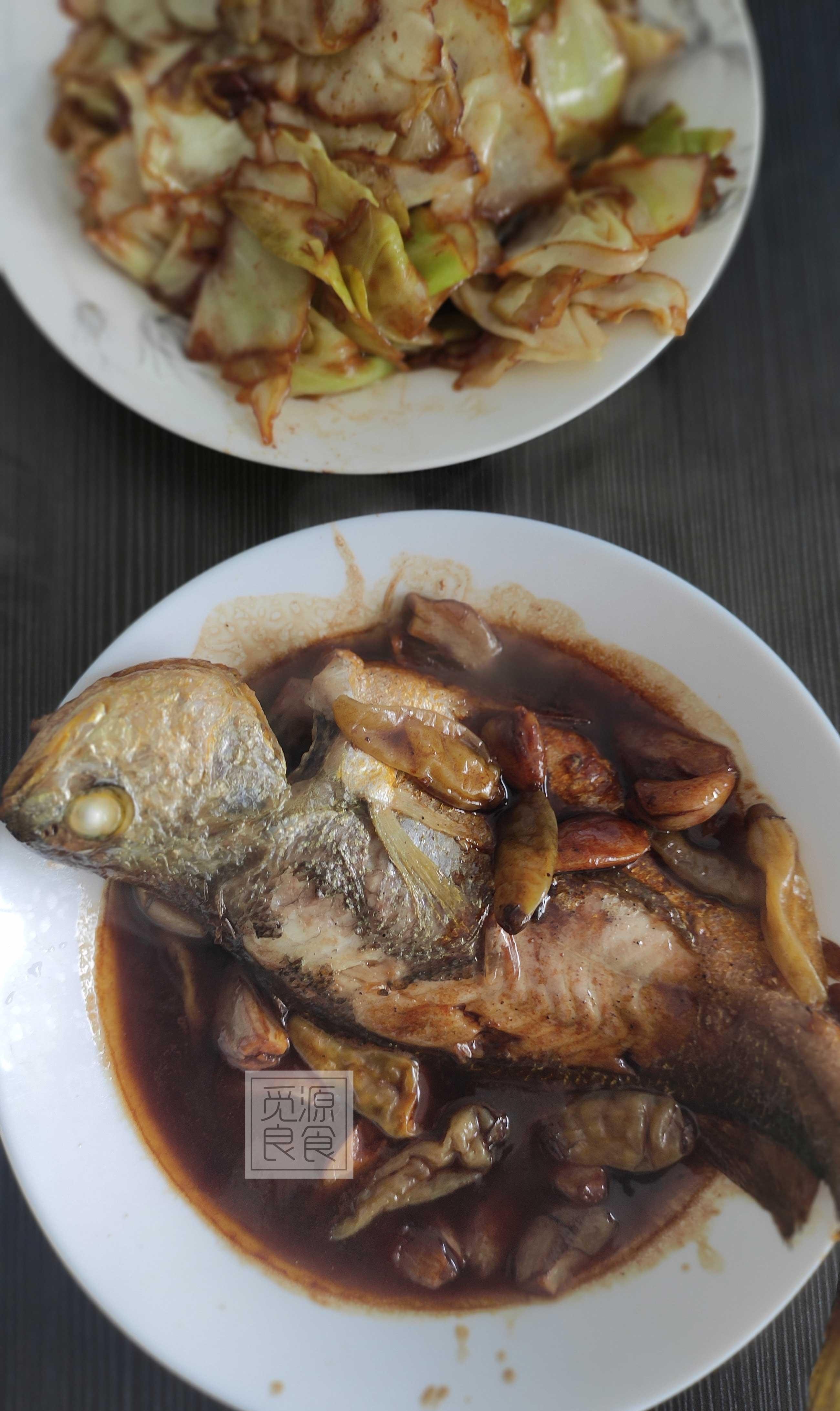 家常菜红烧小黄鱼,最简单的美食教程!牢记这3个步骤和这2种配料