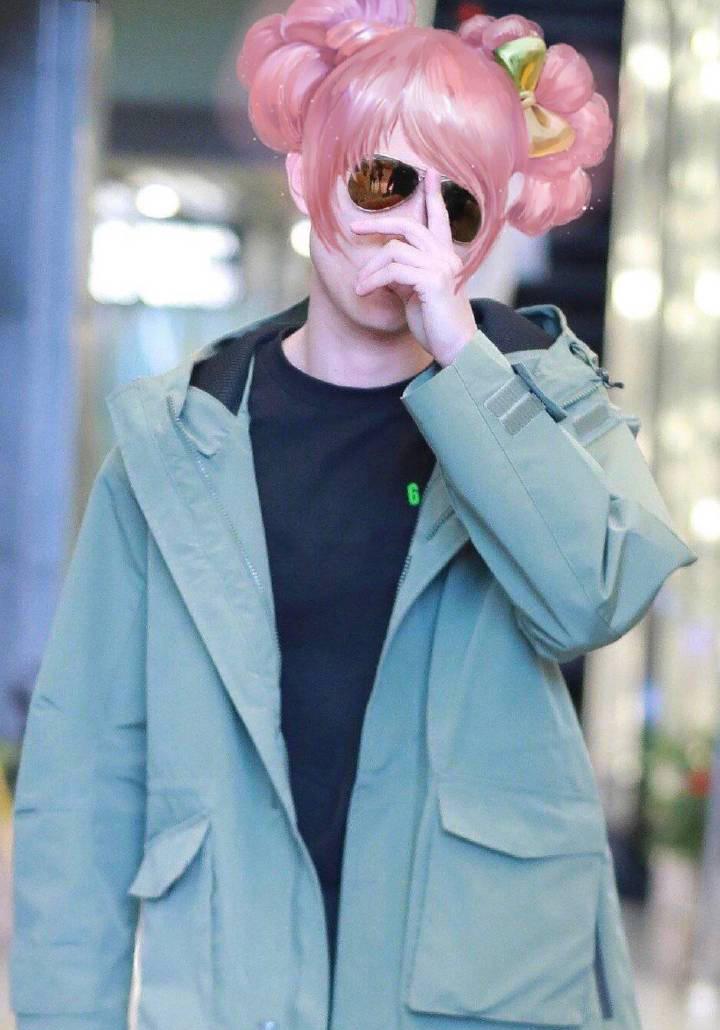 张一山因《鹿鼎记》以光头造型现身,号召粉丝p头发,结果很欢乐_韦小宝