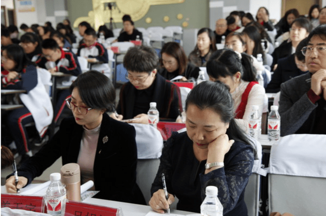 北大培文学校学费多少_北大培文国际学校学费_北大培文学校学费包括兴趣班吗