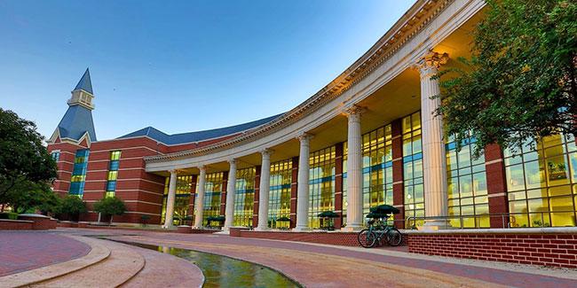 美国留学院校丨贝勒大学介绍_成绩单_要求_德克萨斯州