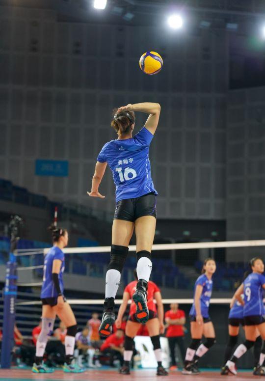 4:0龚翔宇暴扣,王宝泉叫停.