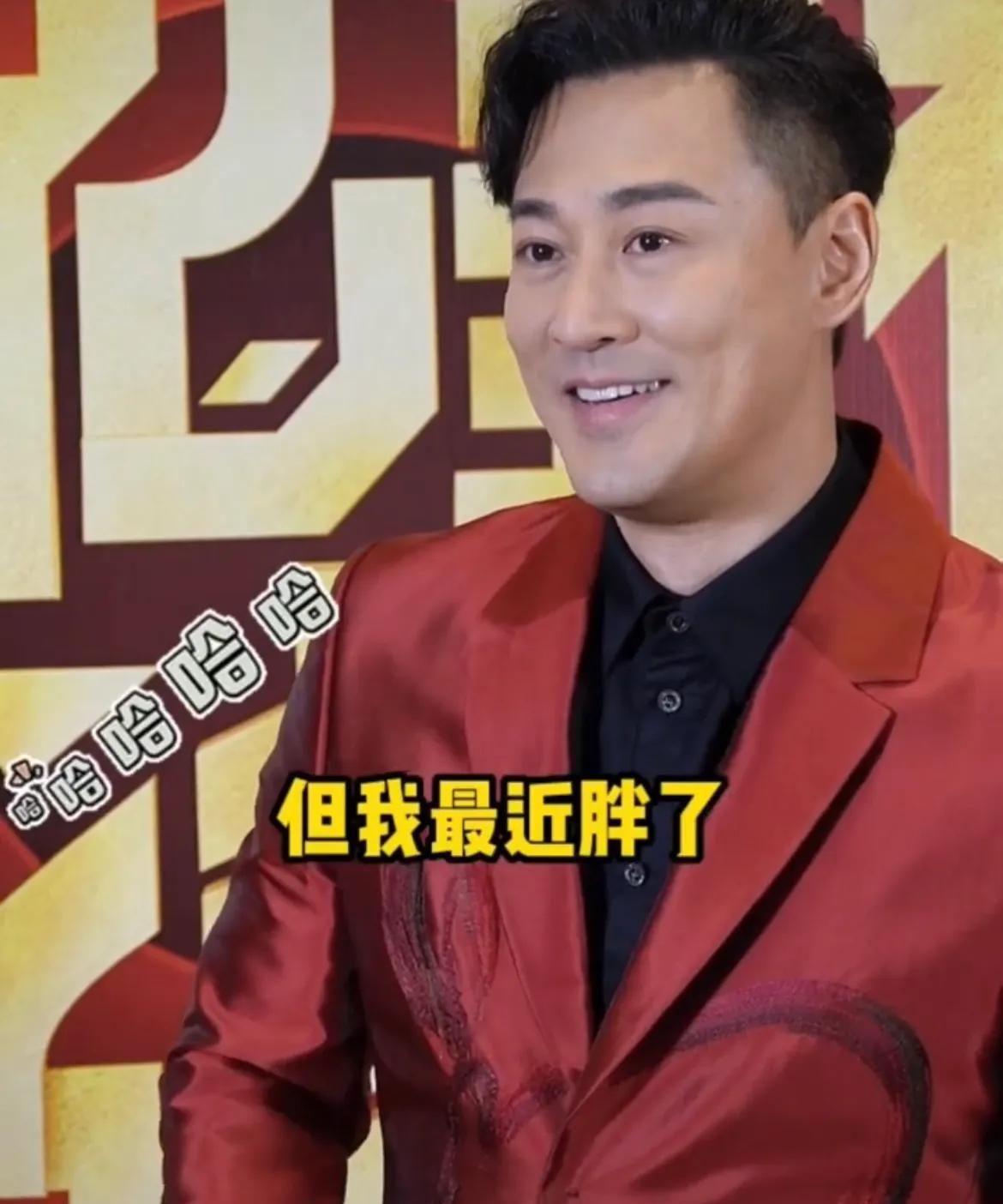 林峯受访透露女儿在深圳出生,提到格格满脸幸福藏不住,十足女儿奴_张