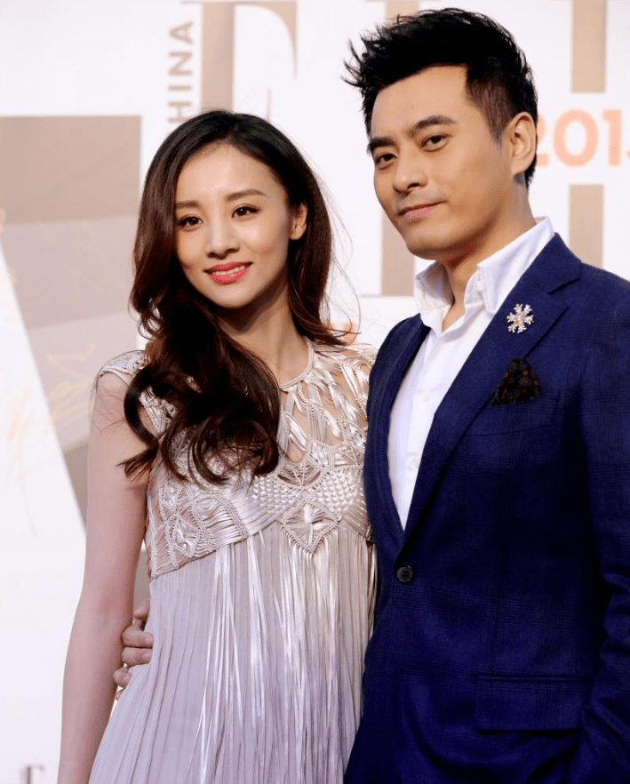 无论是在私下还是节目上,陈龙那宠老婆的样子,真的让人有无数种想结婚