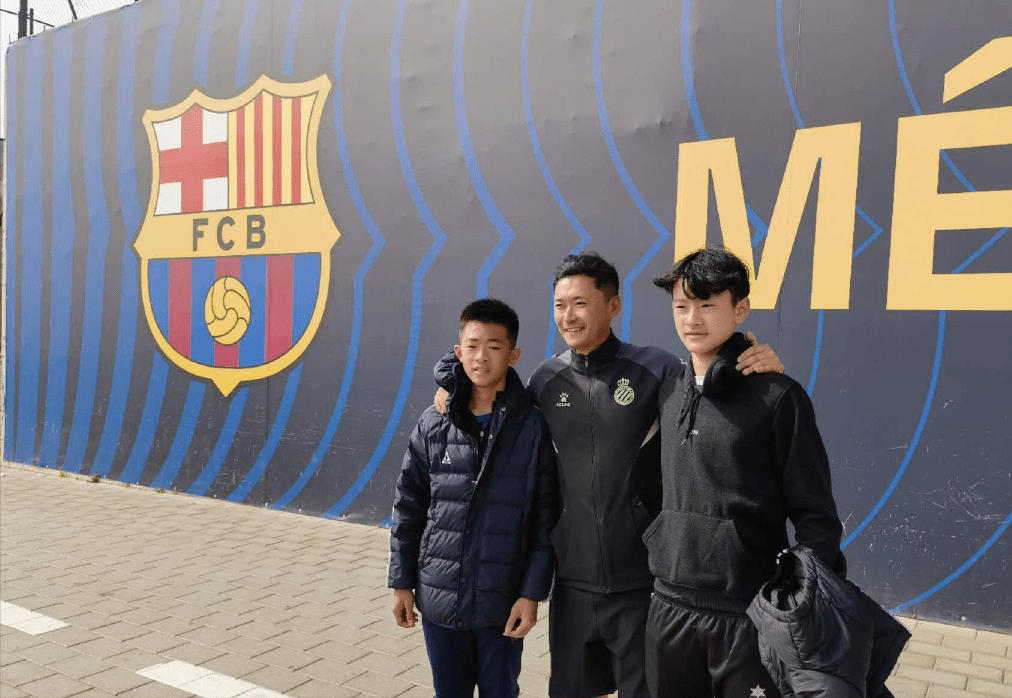 邝兆镭_达姆_西班牙