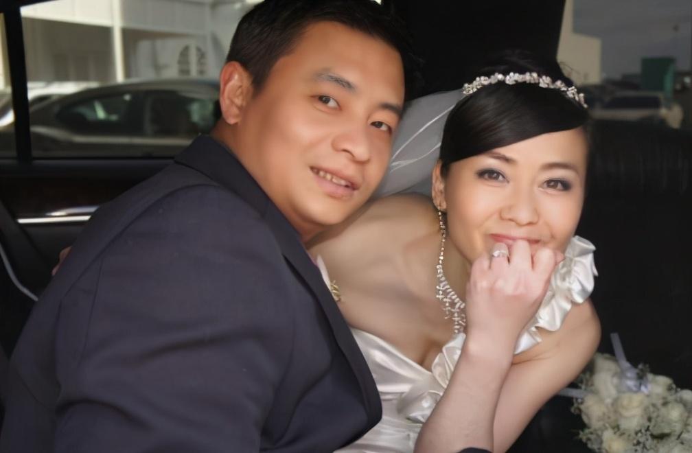 我们体育界的双胞胎冠军,女子一个比一个漂亮,束手