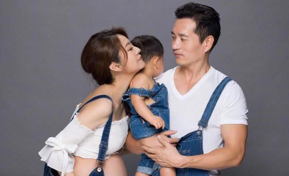 一胎获5亿豪宅,二胎15亿封肚,40岁安以轩走上人生巅峰_陈荣炼_价值_大