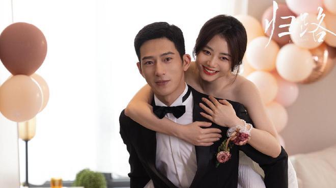 播放量破15亿,虽是"中年"爱情,井柏然谭松韵甜度照样得满分_路炎晨