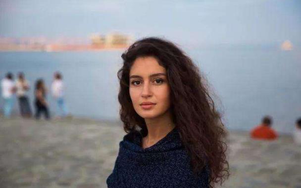 对比印度女性颜值,为何高种姓女性的颜值更高?