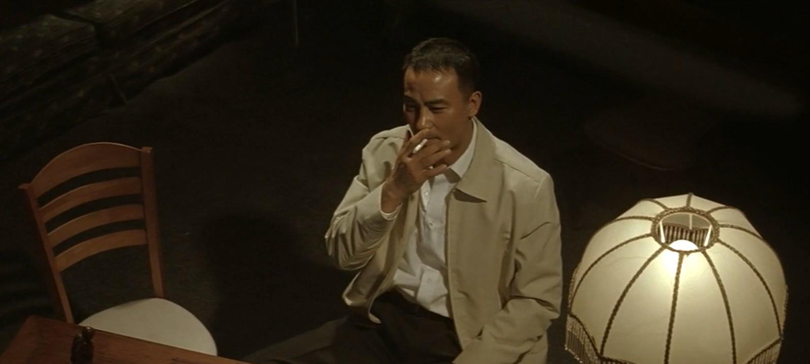 伯提到自己1970年当上话事人时,大摆宴席,舞狮舞龙,四大探长都来道贺