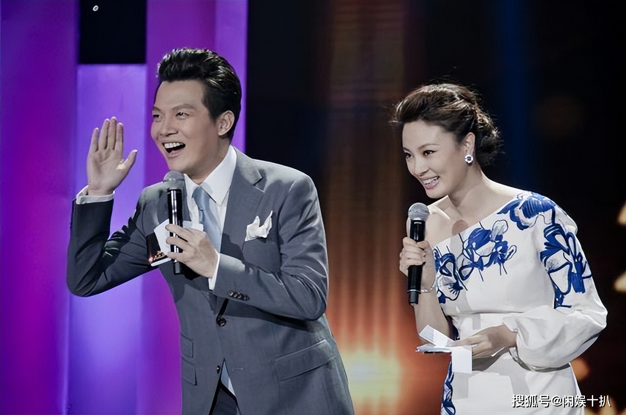 央视主持任鲁豫:对老家河南一往情深,二胎得子一家四口其乐融融_父亲