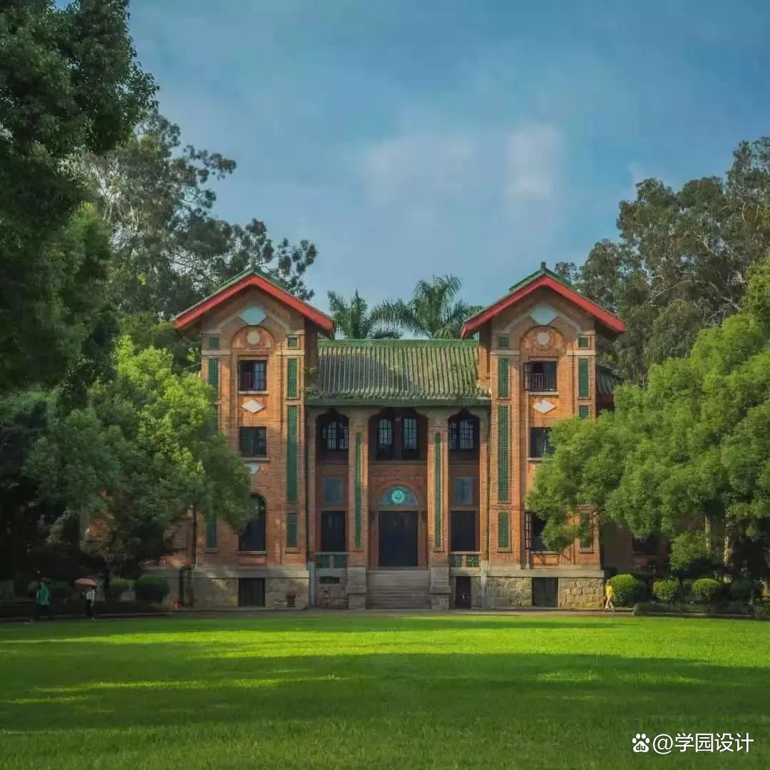 马克龙访问中山大学,这所百年名校的校园文化是怎么做的?