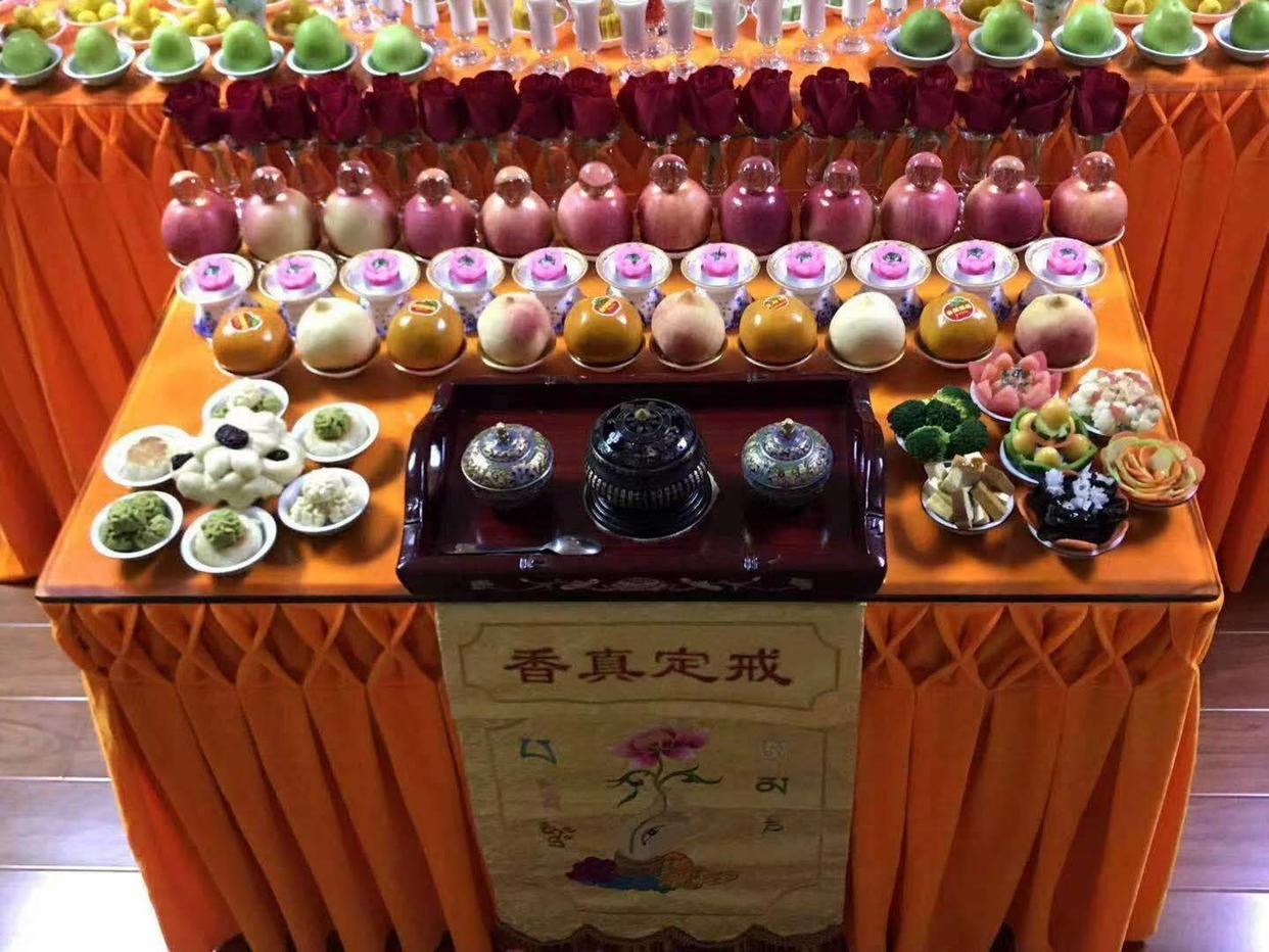 佛前供水果时,牢记五个字,功德圆满!_供养_菩萨_敬意