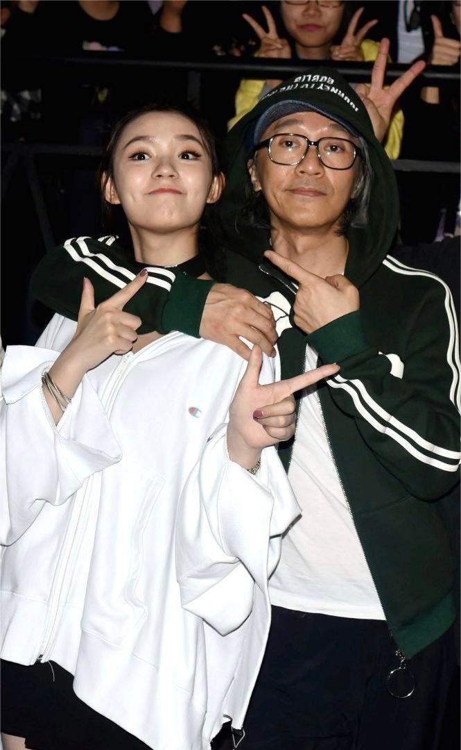 26岁星女郎林允正式离开周星驰公司,林允以后可能要单飞了_电影界