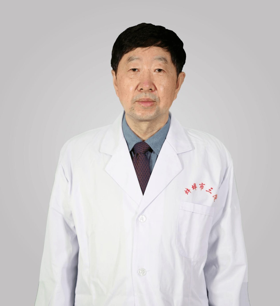 孙林主任医师,本科学历蚌埠市医学会眼科学会委员,蚌埠市医疗事故鉴定