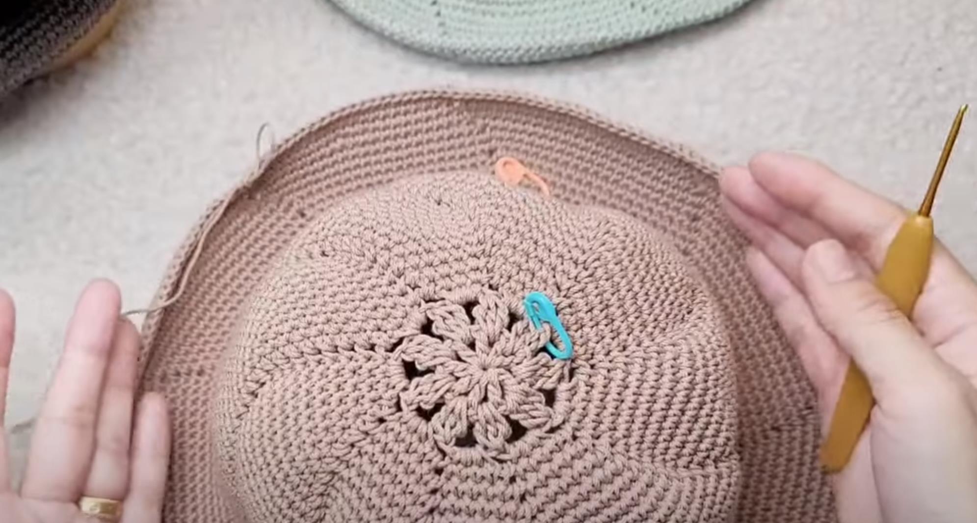 遮阳帽清爽简约就很好看,螺旋纹遮阳帽教程,学会了不用买遮阳帽_示范