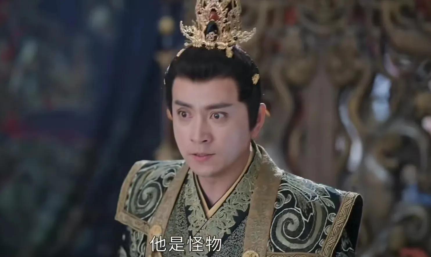 王驾麟饰演的景王,是男主澹台烬的亲爹,他在男主的生母柔妃难产后将男