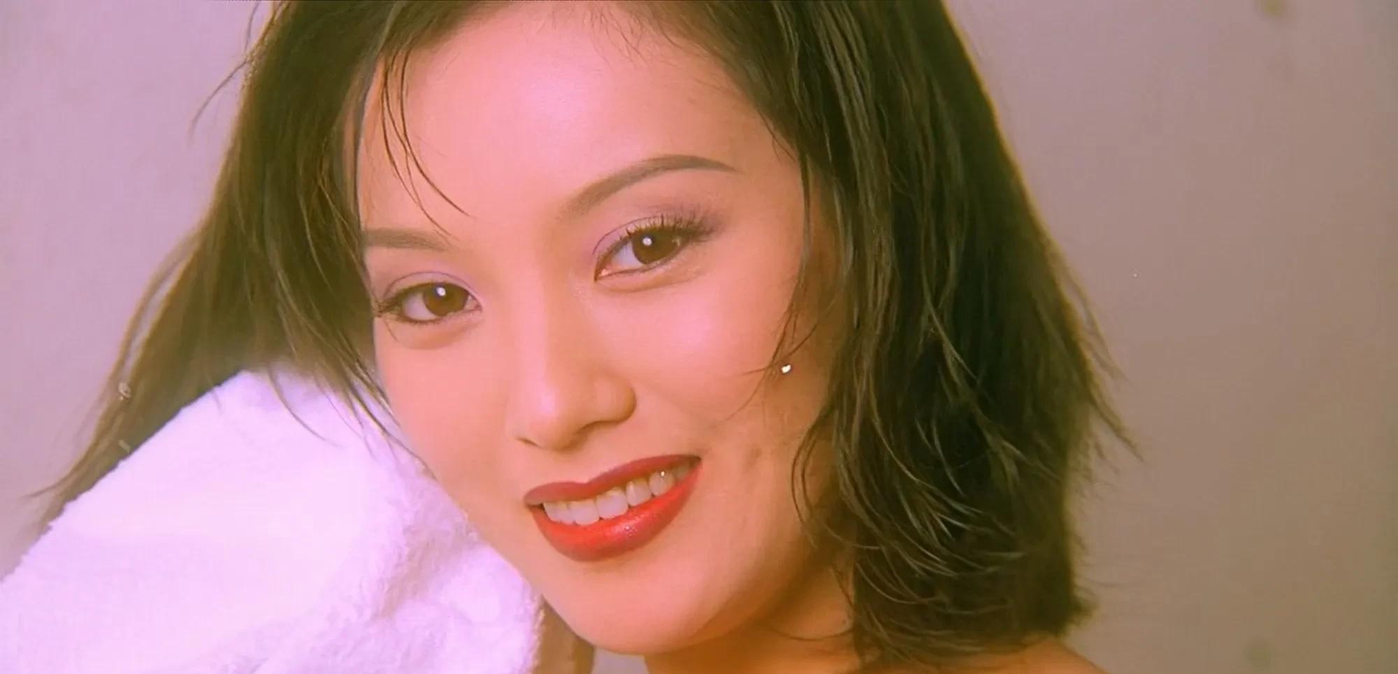 彭丹凭借"魔鬼湿柴"红遍大江南北,你知道她身材有多好吗?_电影节_外表