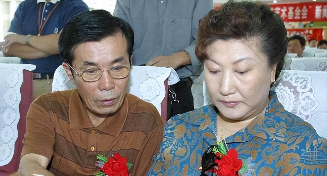 2005年高秀敏意外猝死,13年后何庆魁揭露真相:撒谎把命搭进去了_赵