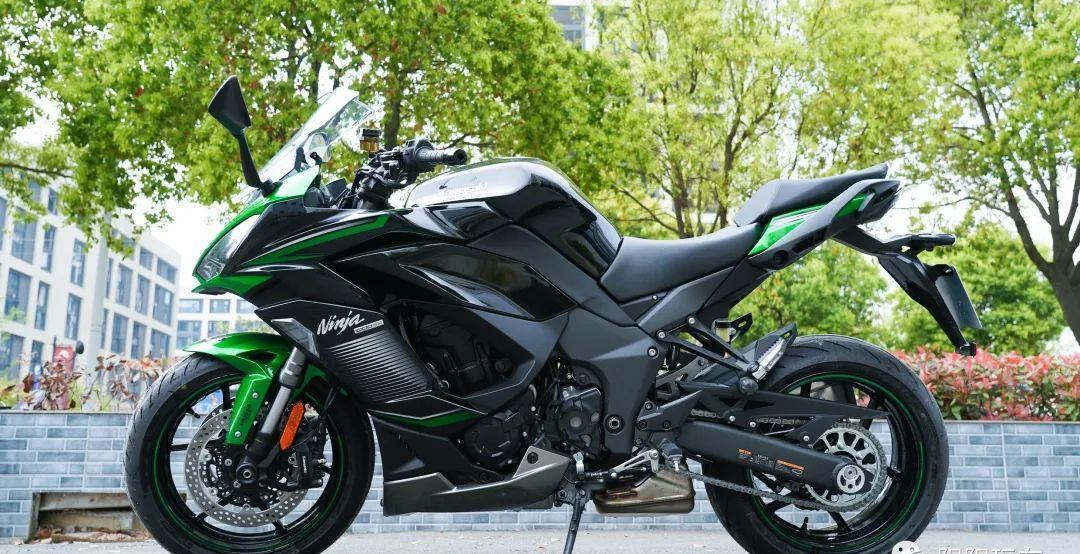谁说跑车就不能跑长途,川崎ninja1000sx实拍_搜狐汽车_搜狐网