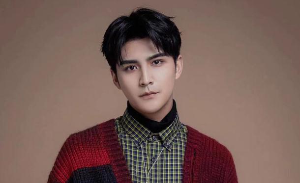 他的演技也受到了大家的认可,比如说在《最强男神》当中的演技,更是让