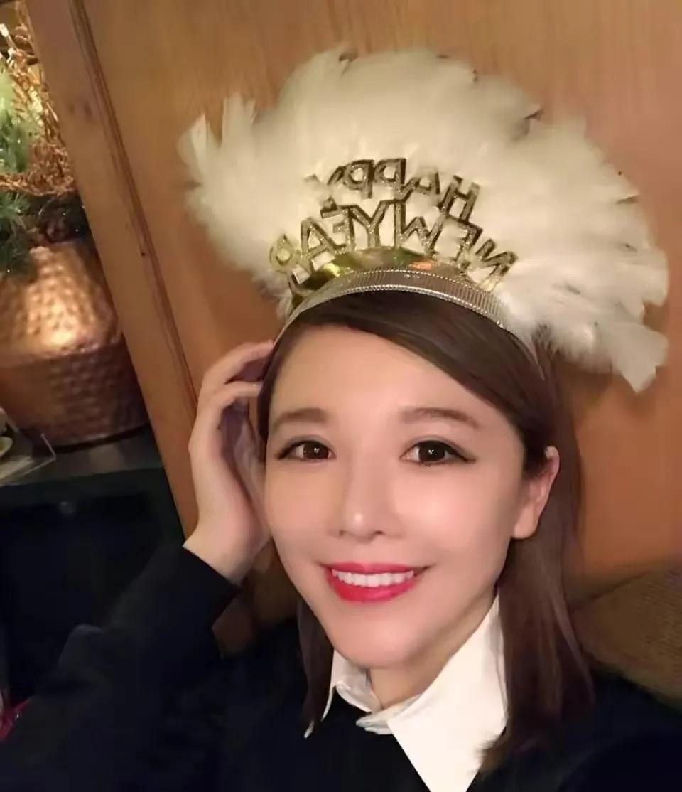 辱说军人"看门狗",被武警甩两巴掌的"超女"唐笑,现状如何了_打人_总