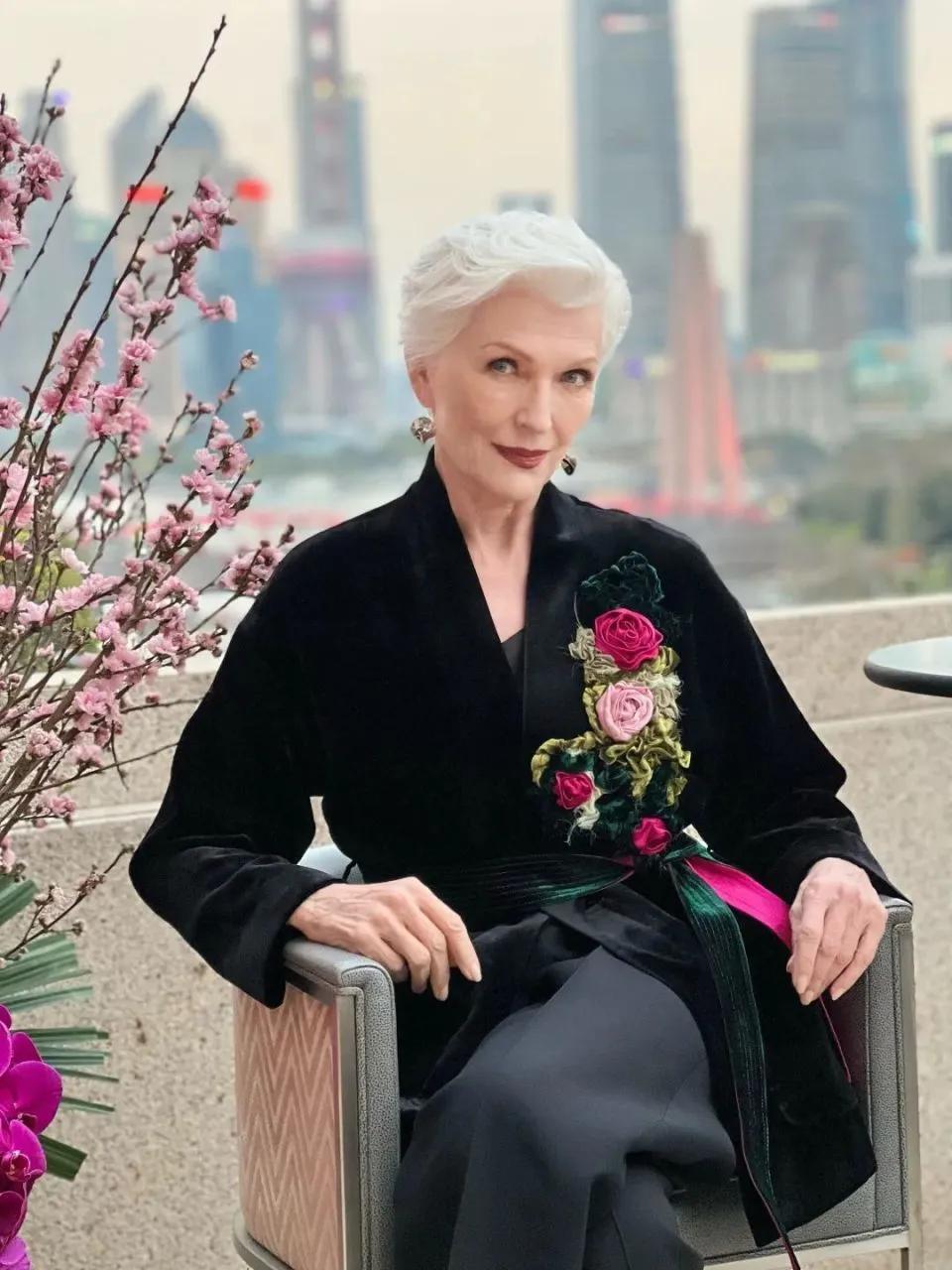 maye musk 结束为期两周中国行,五场「人生由我」演讲及签售圆满成功