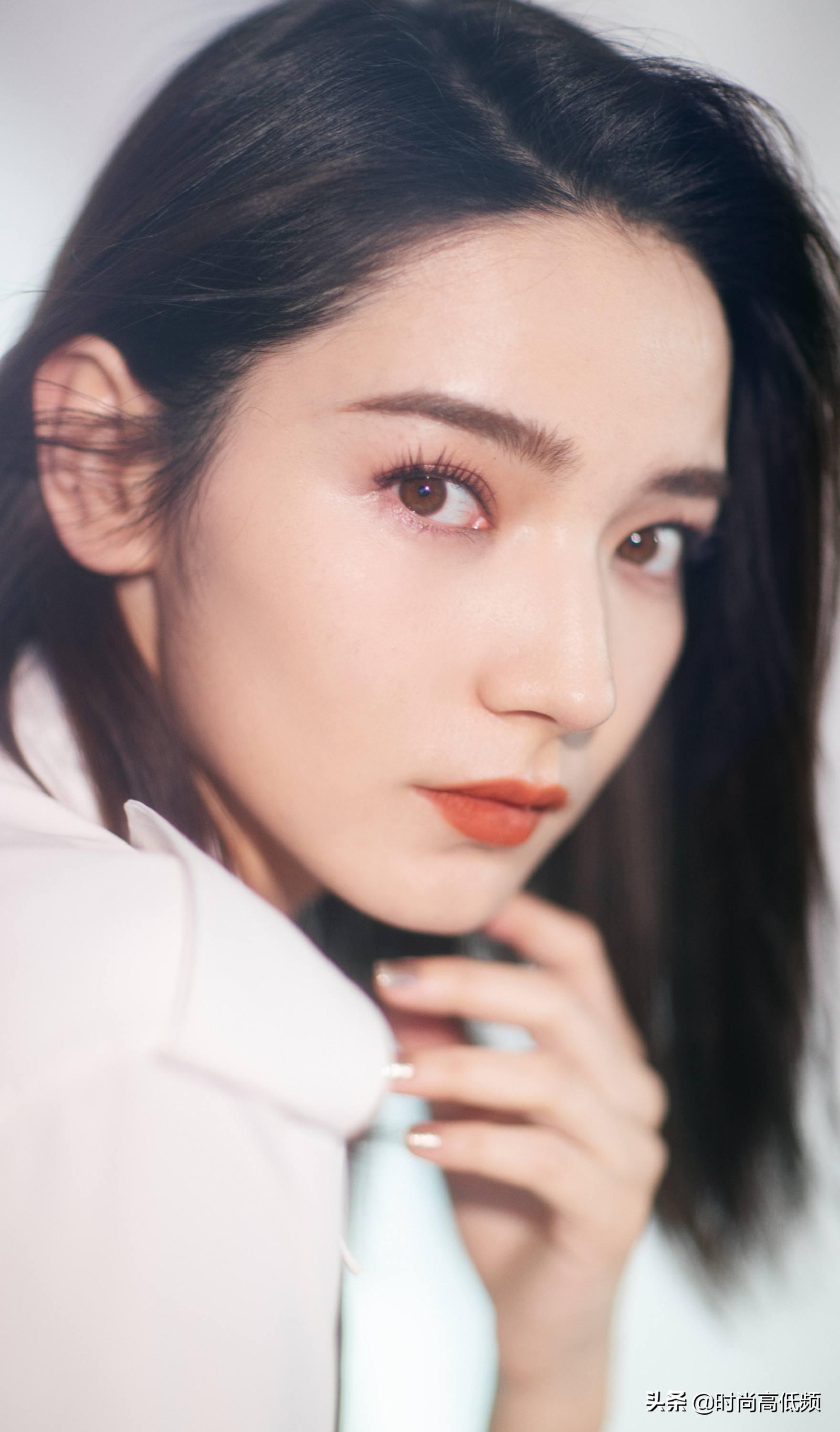 杨幂头疼,嘉行怎么都捧不火的四位女艺人_李溪芮_观众_演技