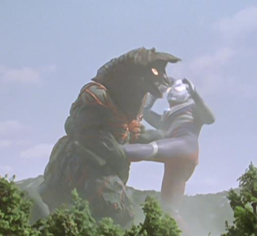 其实是哥尔赞与其他怪兽的战斗_队友_美尔_行为