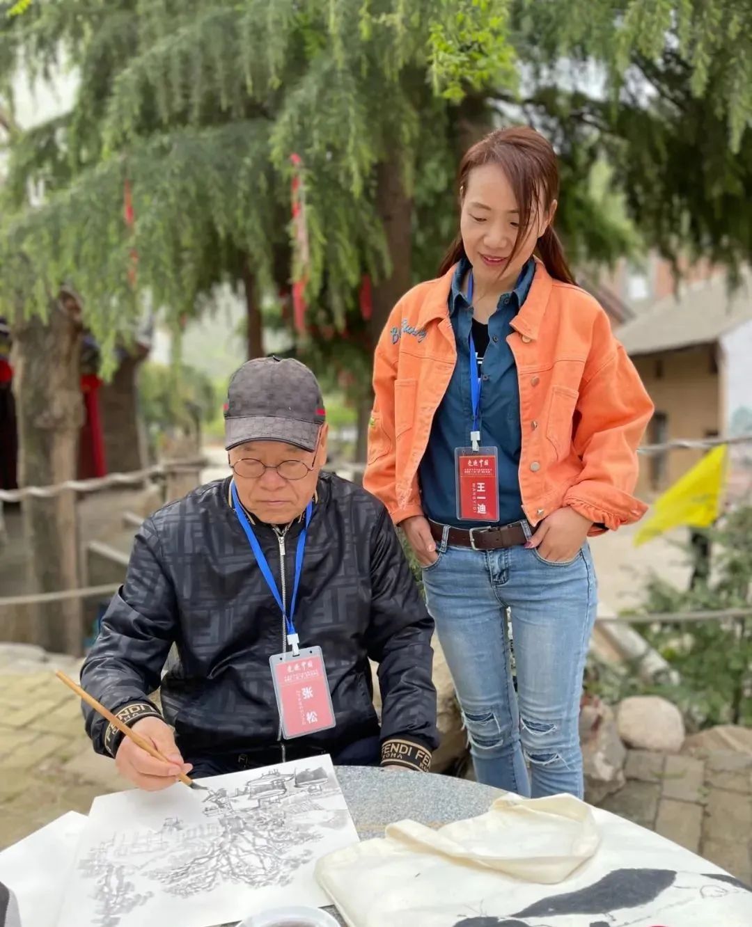 《走遍中国》大型系列写生活动首站走进周至_文化_艺术_发展