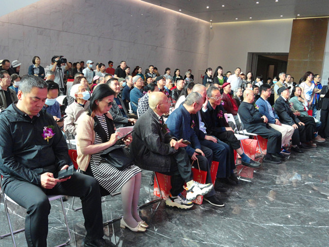 成都报道(记者罗少雄) 今(14)日,"松梅岁月 图献九如——林旭中翰墨