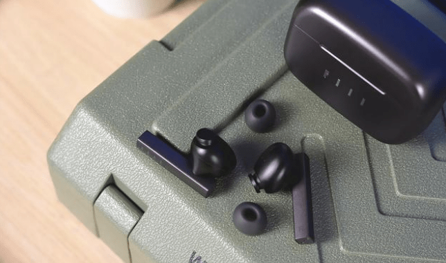 400元左右的蓝牙耳机哪个牌子好？400以内的蓝牙耳机推荐