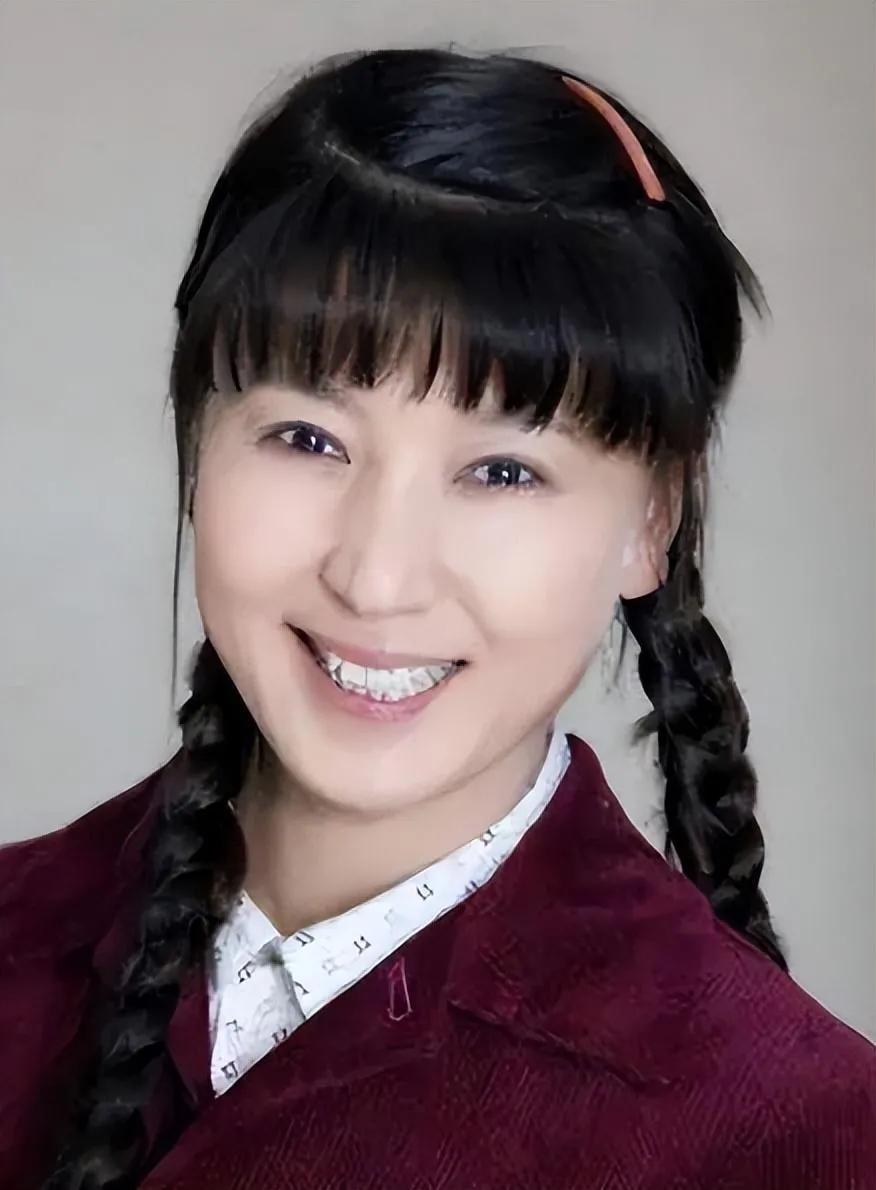 闫学晶与林越离婚12年,她嫁富豪生女,他三婚娶小20岁娇妻_妈妈_肚子