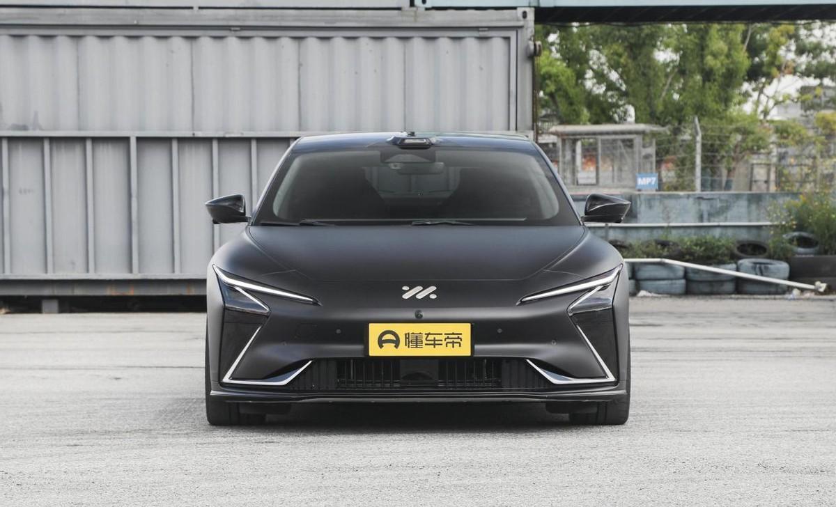 对比飞凡F7与智己L7，同为国产新能源，你更看好谁？_搜狐汽车_搜狐网