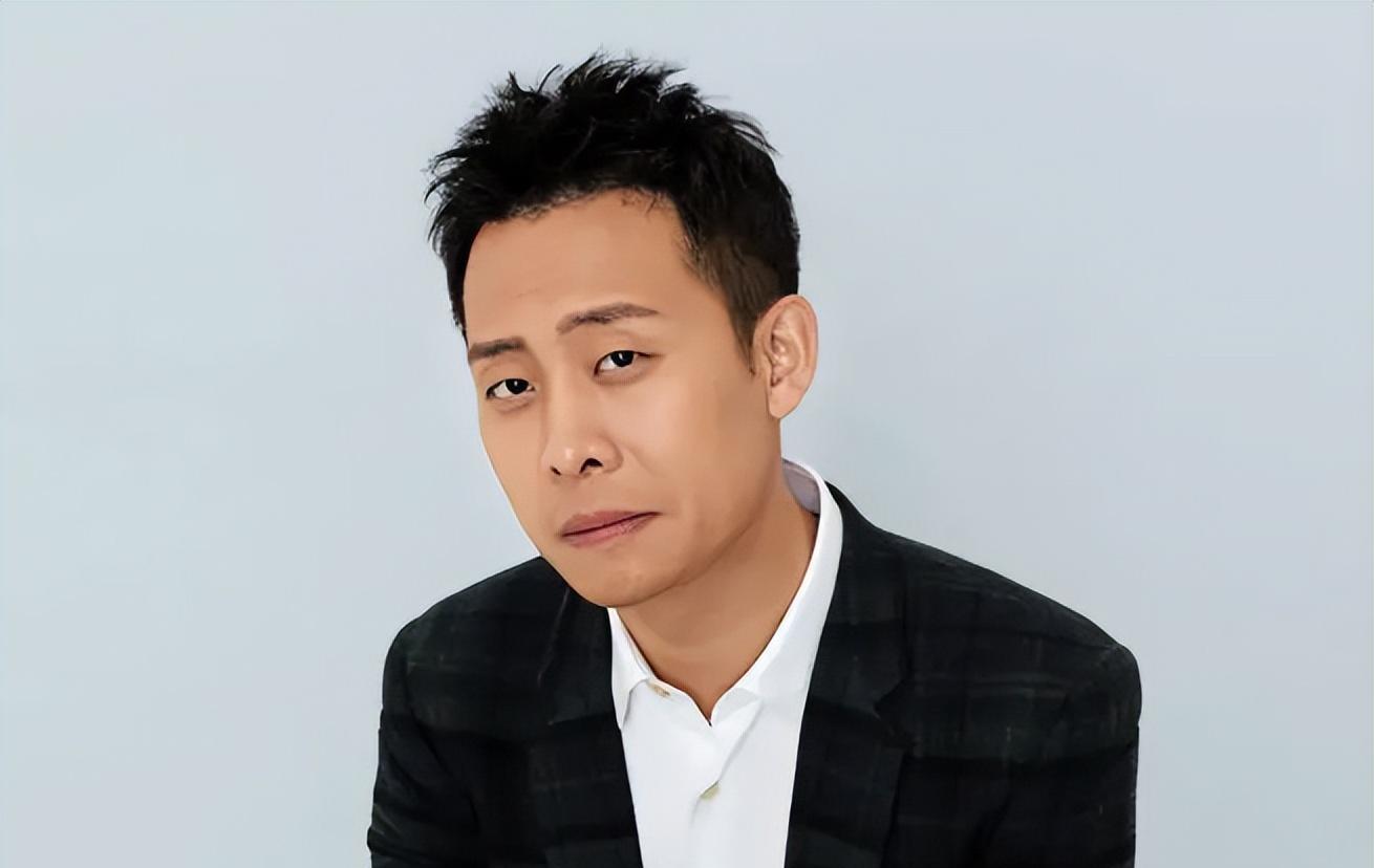 影帝张译:照顾植物人初恋10年,为何转身娶了二婚的电视女主持?