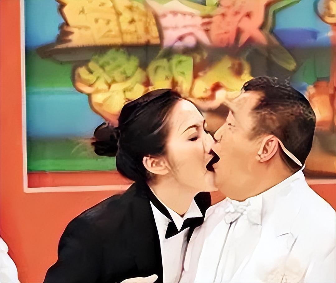 陪玩陪睡还只是冰山一角,女演员揭露圈中规则,一个比一个离谱_蒋欣