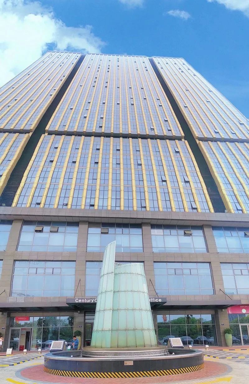 宁波分司坐落于世纪东方广场-第二大区总经理李宁在致辞中表示,希望